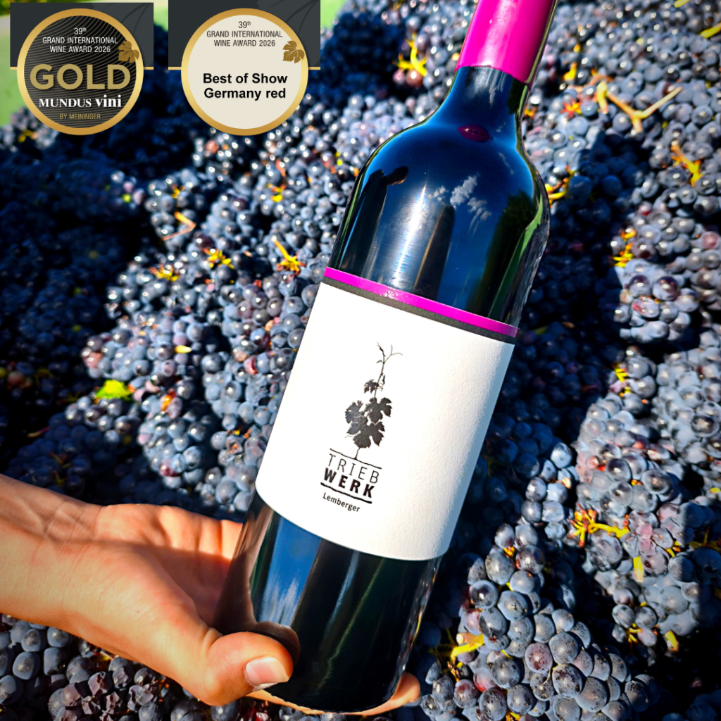 Gold bei MUNDUS VINI - Flasche TRIEBWERK Lemberger trocken